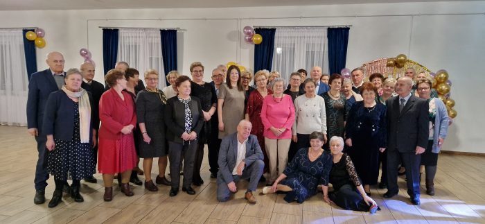 Miniaturka artykułu Polonez otworzył karnawał w Ciechominie